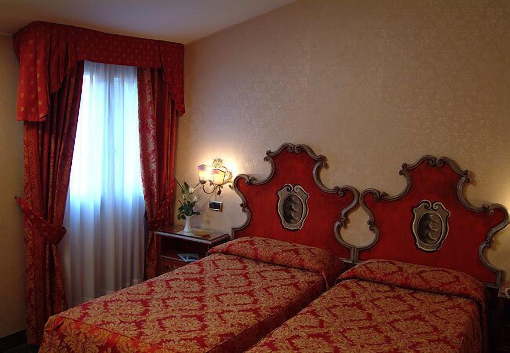 Hotel Antico Panada 3*